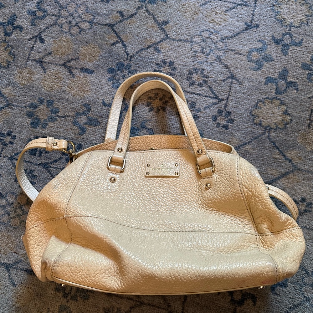 Kate spade Elegant Cream Leather purse